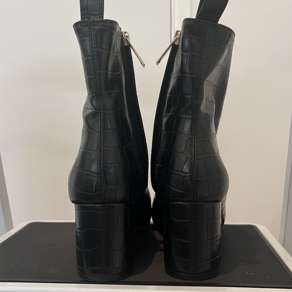 H&M Collection faux croc print boots - Picture 5 of 8